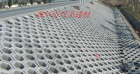 水泥路沿石的特點 水泥路沿石的特點